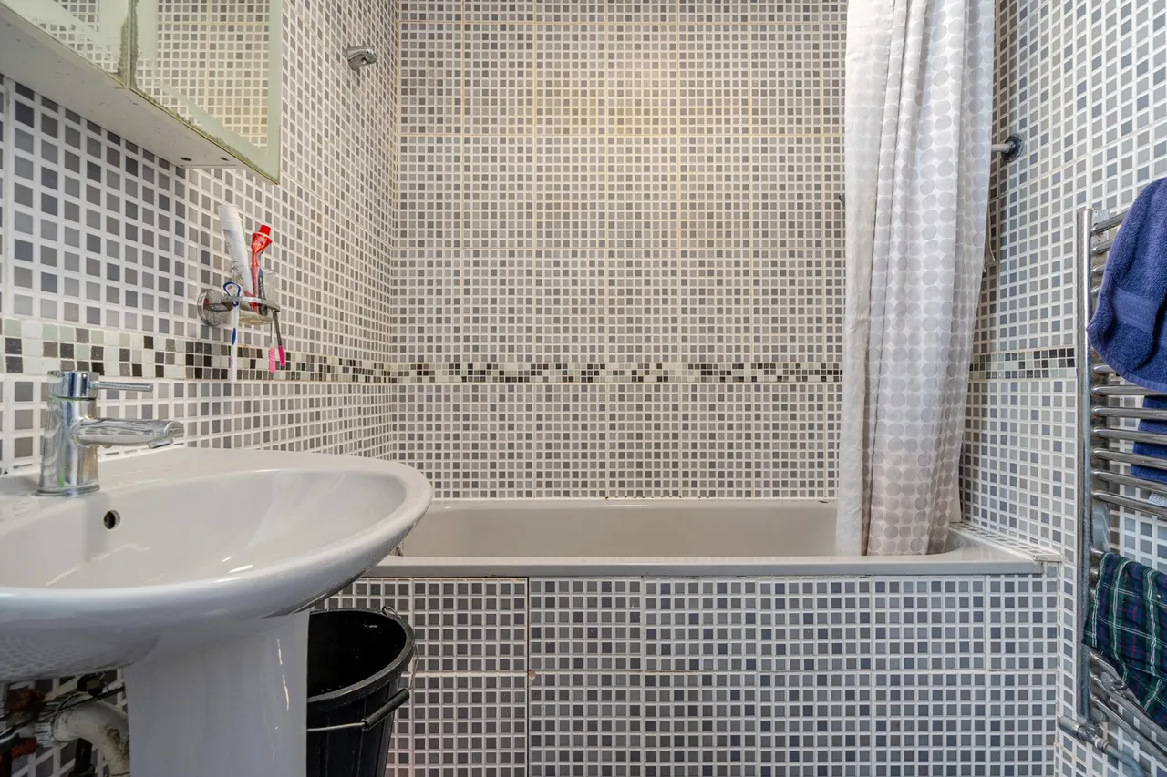 Conway Road, SE18, photo 14