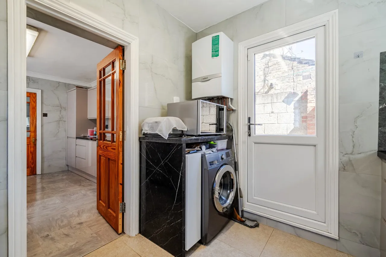 Conway Road, SE18, photo 11