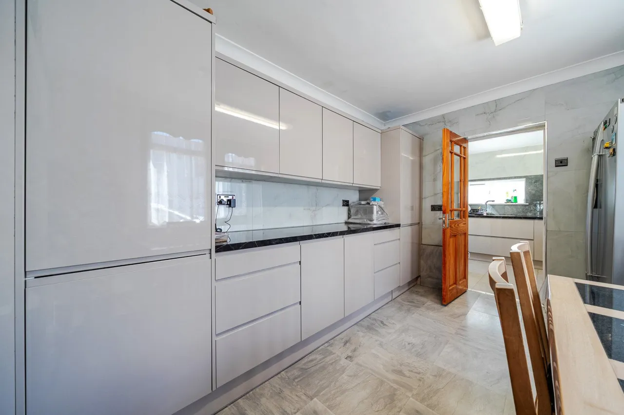 Conway Road, SE18, photo 3