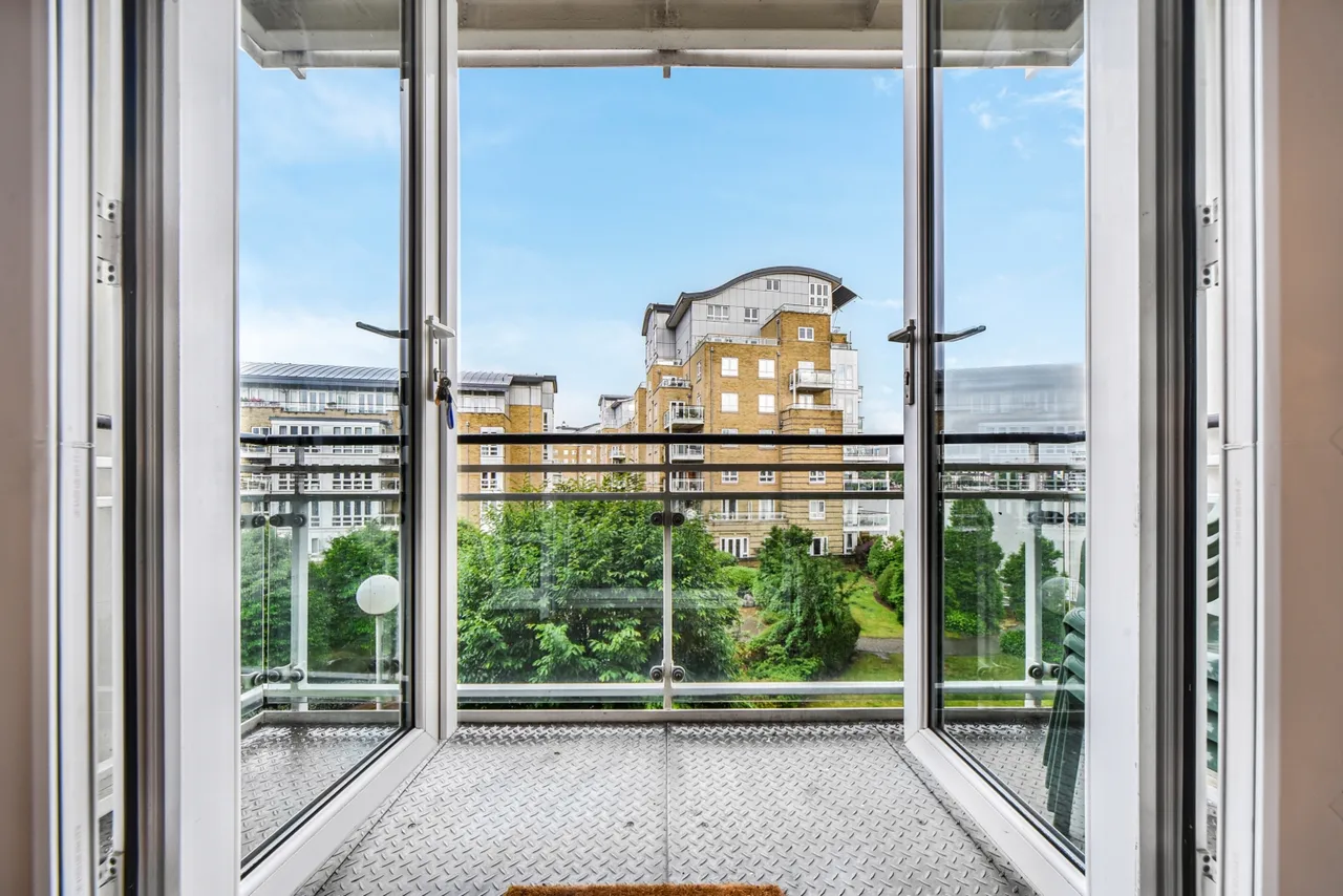 St. Davids Square, Isle Of Dogs, London, E14, photo 16