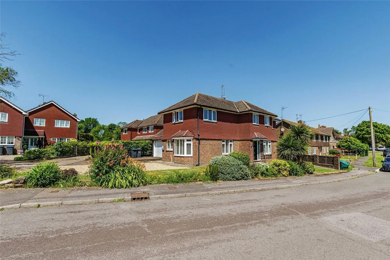 Ridleys, West Hoathly, RH19, photo 15