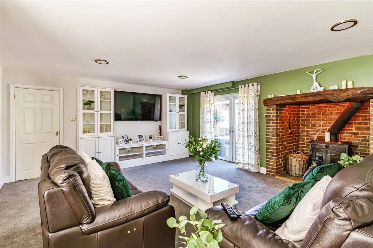 Ridleys, West Hoathly, RH19, photo 4