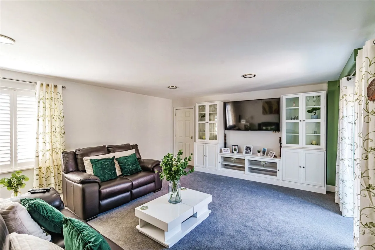 Ridleys, West Hoathly, RH19, photo 10