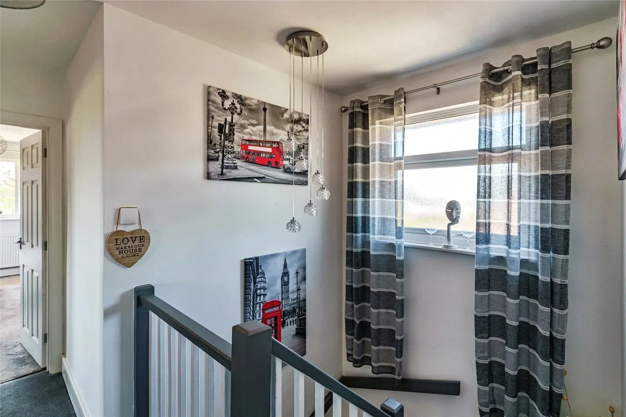Ridleys, West Hoathly, RH19, photo 13