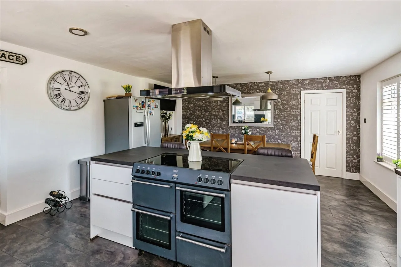 Ridleys, West Hoathly, RH19, photo 12