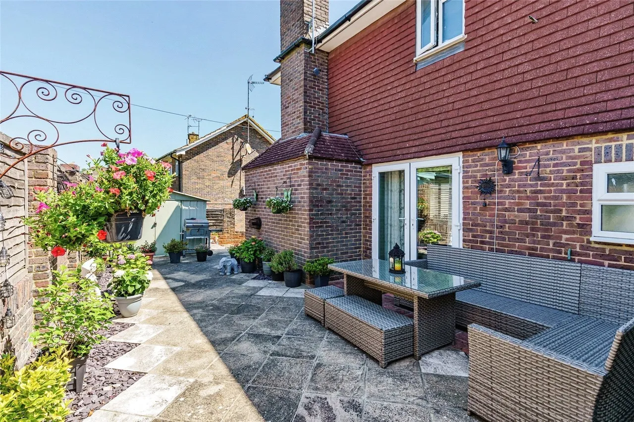 Ridleys, West Hoathly, RH19, photo 5