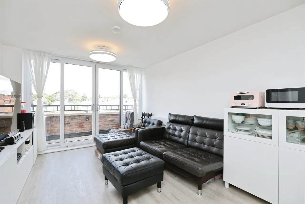St. Albans Road, Watford, WD24, photo 6