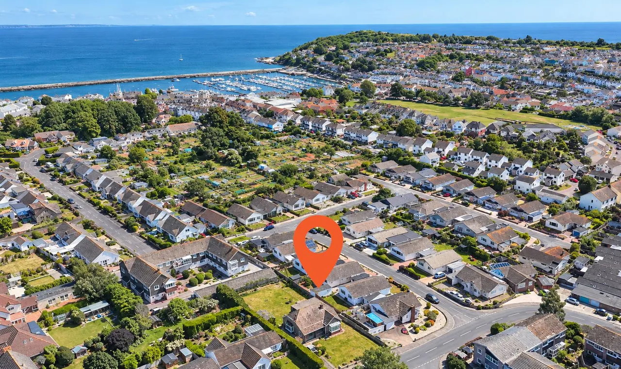Northfields Lane, Brixham, photo 4