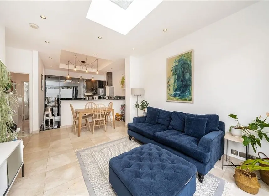 Osborne Road, Willesden, NW2, photo 2