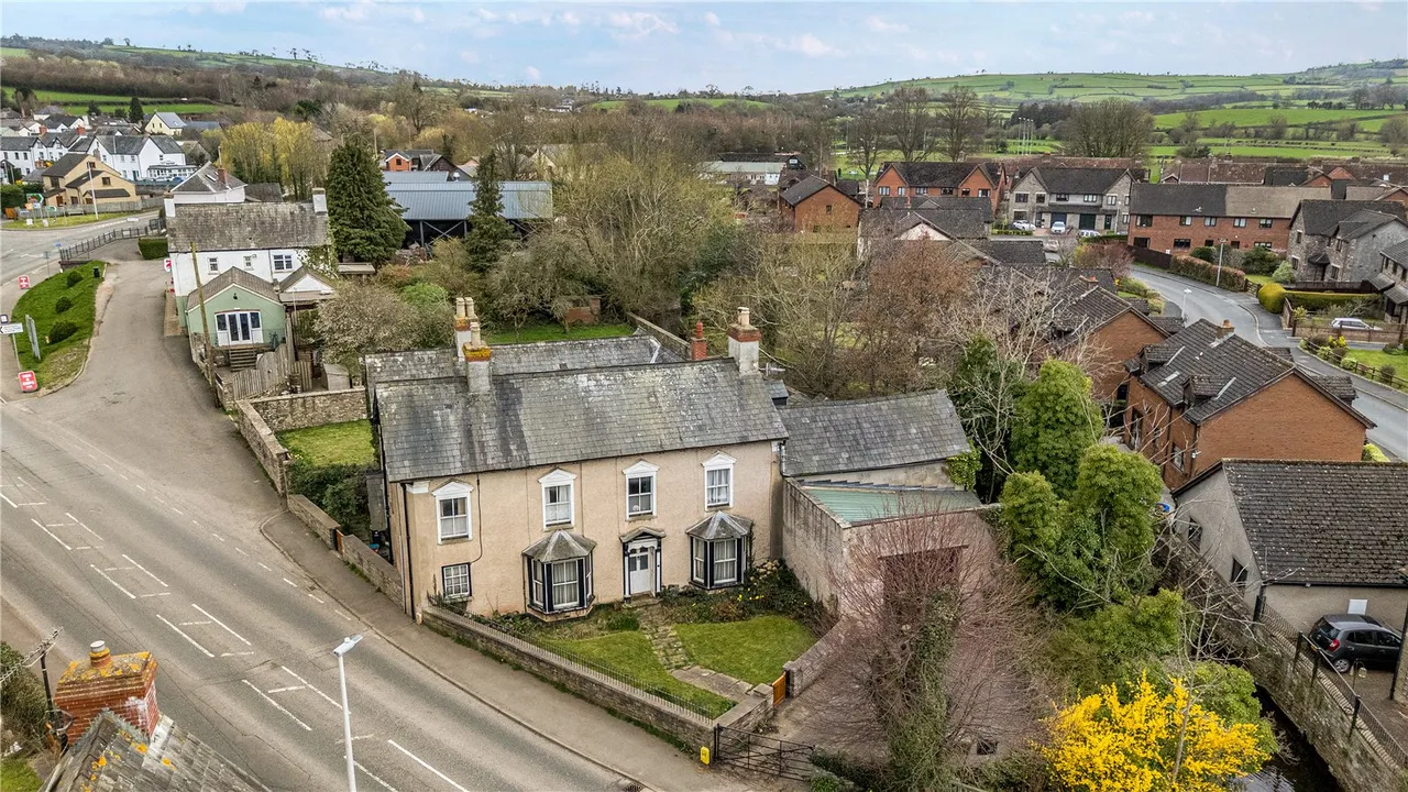 7 bed house for sale — Bronllys Road, Talgarth, Brecon, Powys, LD3 0AA