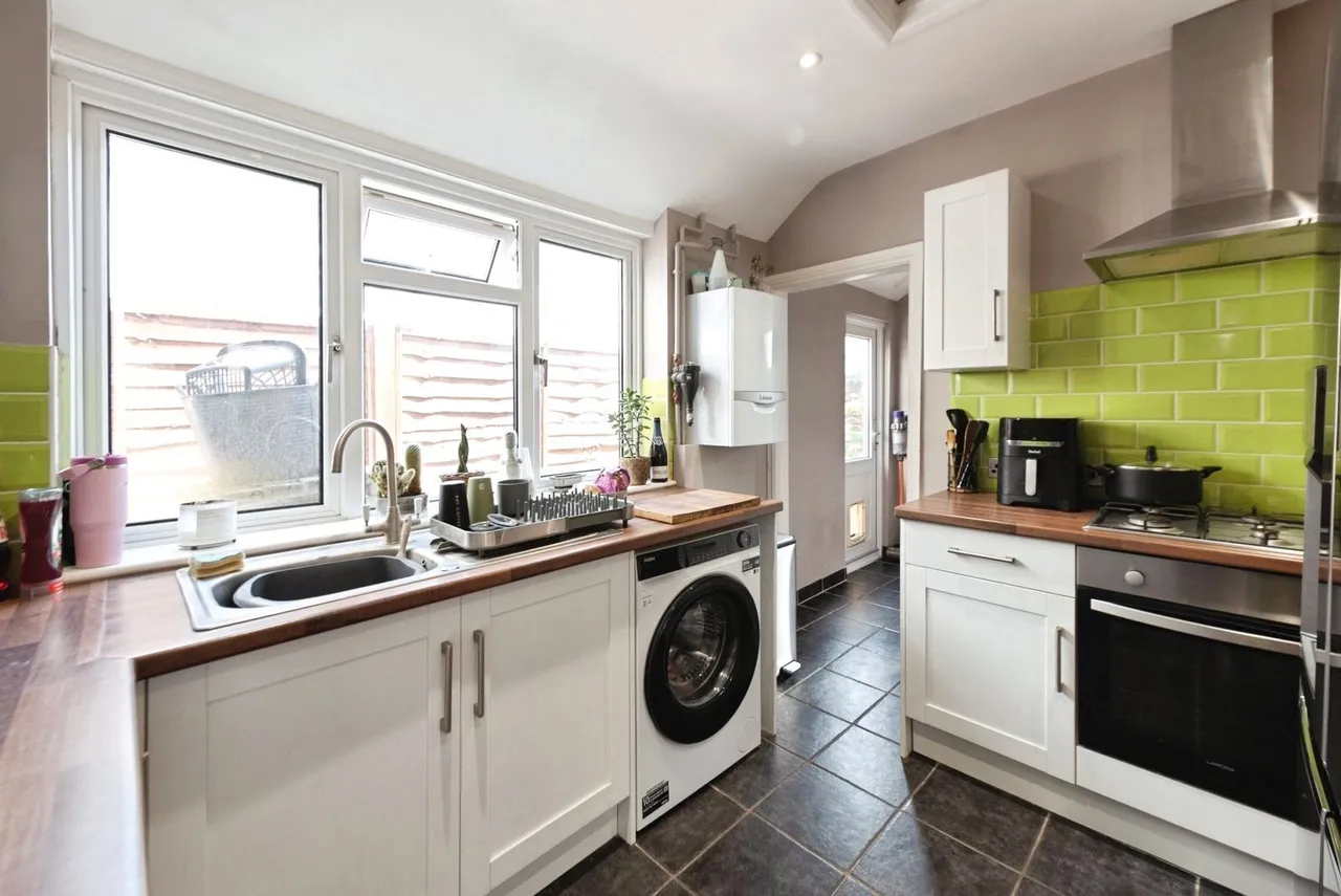 Adames Road, Portsmouth, PO1, photo 8