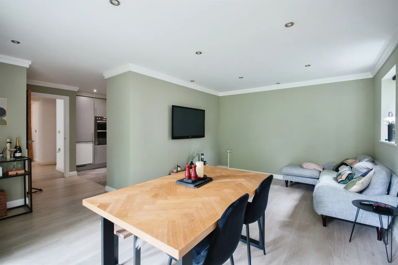Wimborne Road, Bournemouth, photo 6