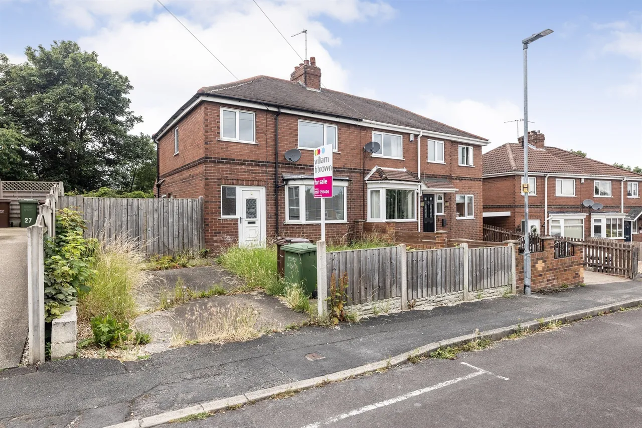 3 bed house for sale — Grove Lea Crescent, Pontefract
