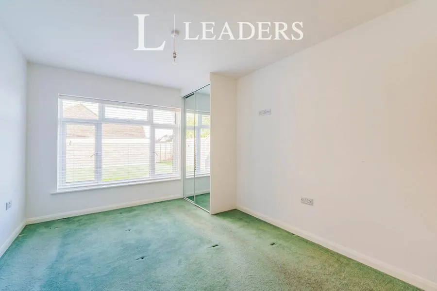 Summerhill Drive, Bognor Regis, PO22, photo 13