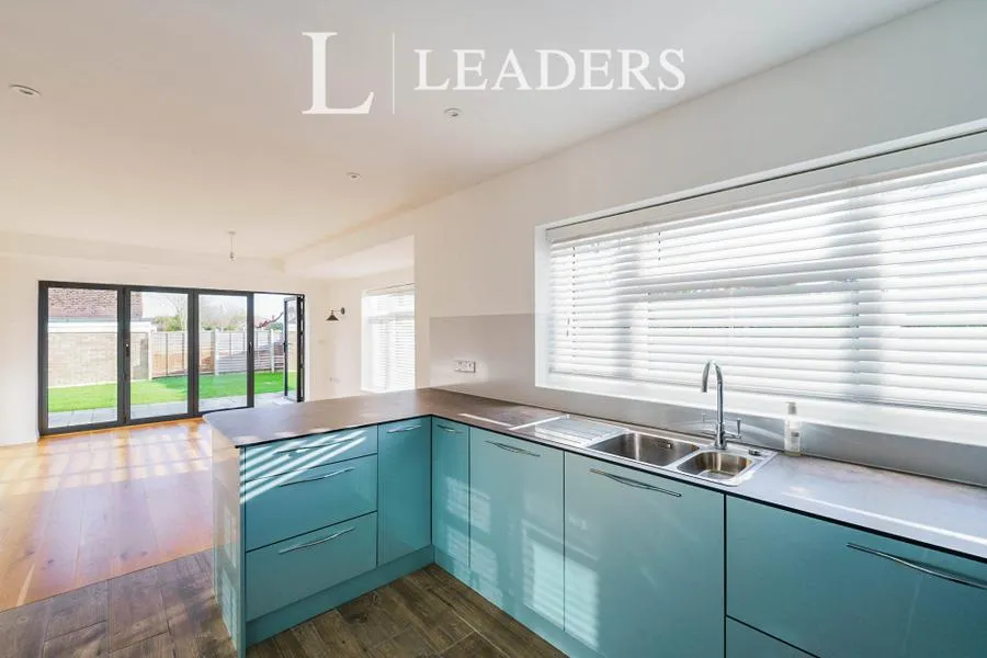 Summerhill Drive, Bognor Regis, PO22, photo 4