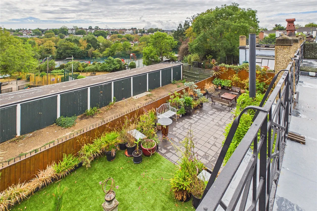 Hillside Road, London, SW2, photo 3