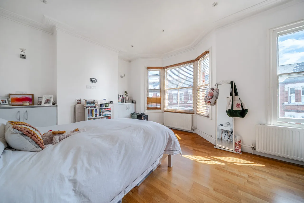 Mafeking Avenue, Brentford, London, TW8, photo 5
