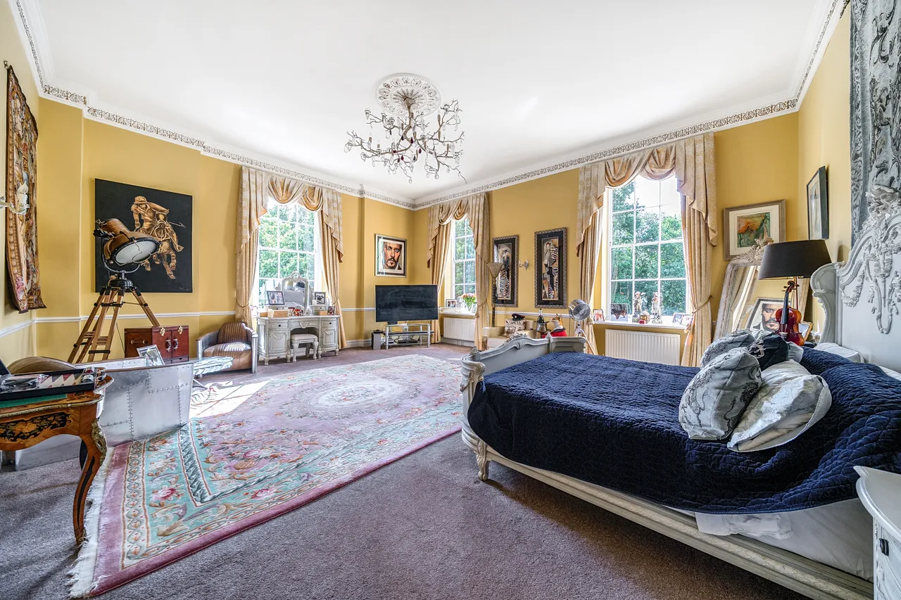 Cobbett Hill Road, Guildford, GU3, photo 9