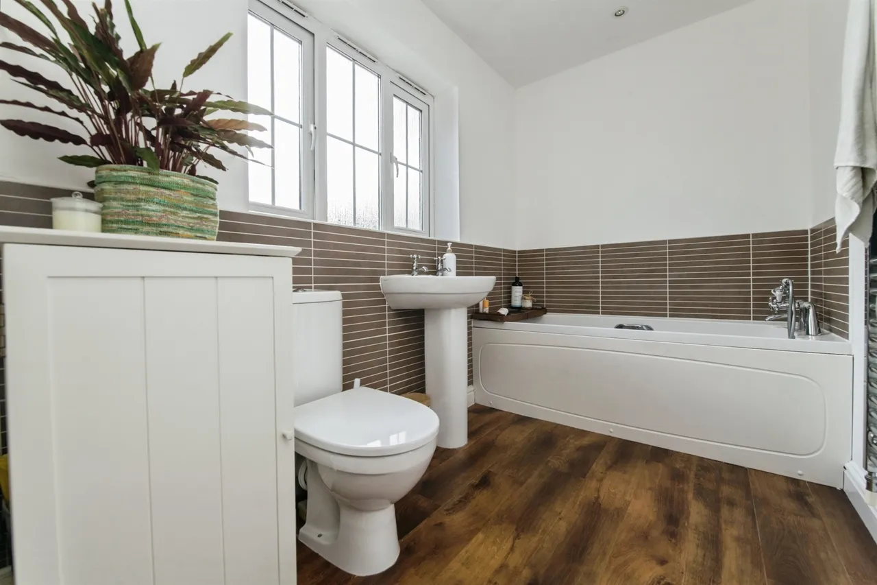 Flax Meadow Lane, Axminster, photo 11