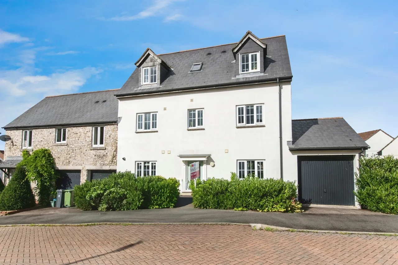 4 bed house for sale — Flax Meadow Lane, Axminster