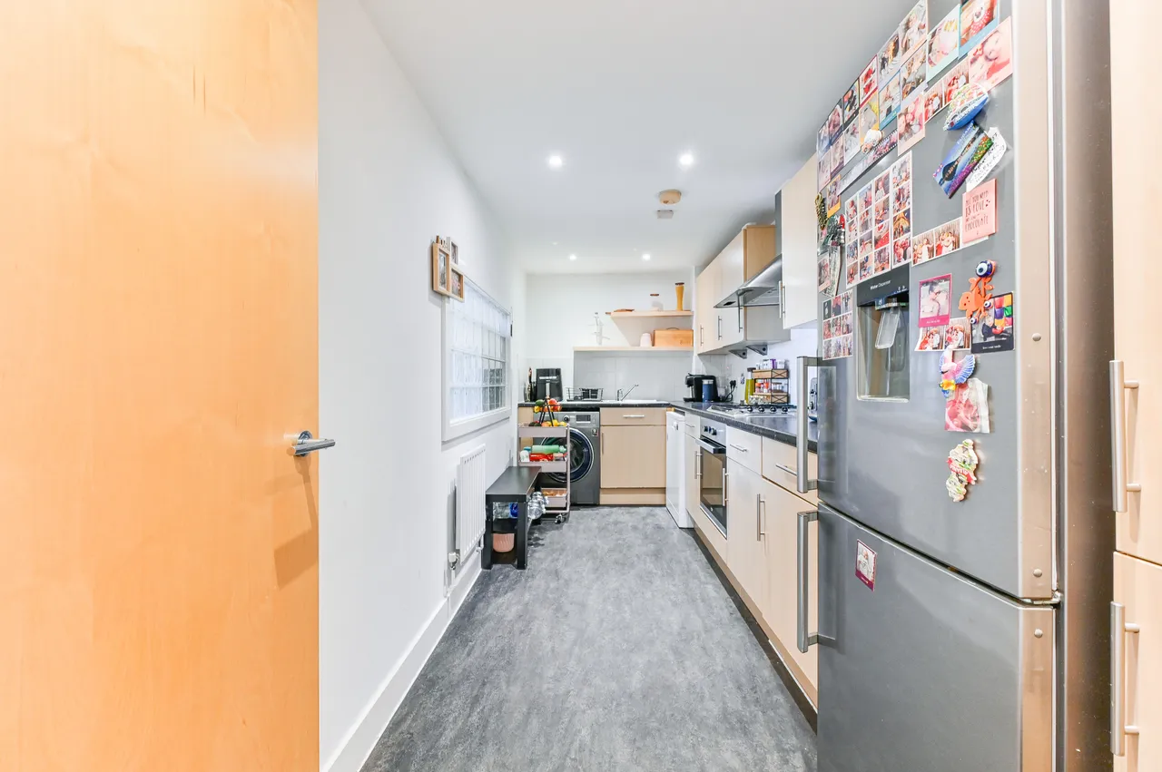Flat 6, Liberty Point, 1a Blackhorse Lane, Croydon, photo 9