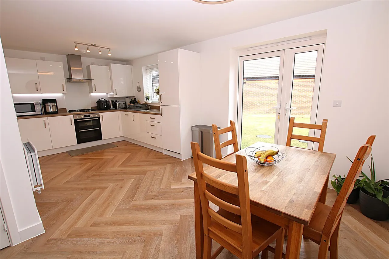 Watermill Way, Collingtree, photo 6