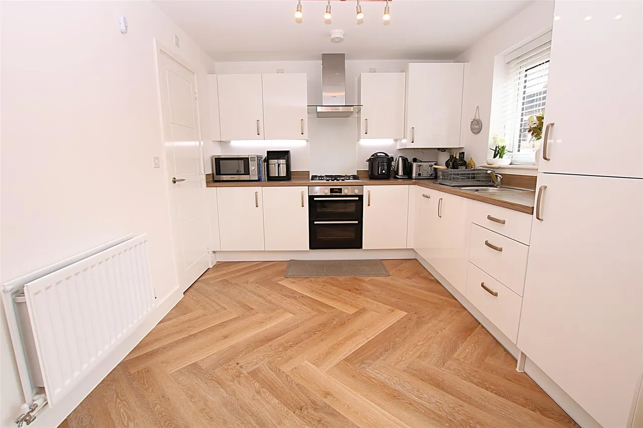 Watermill Way, Collingtree, photo 4