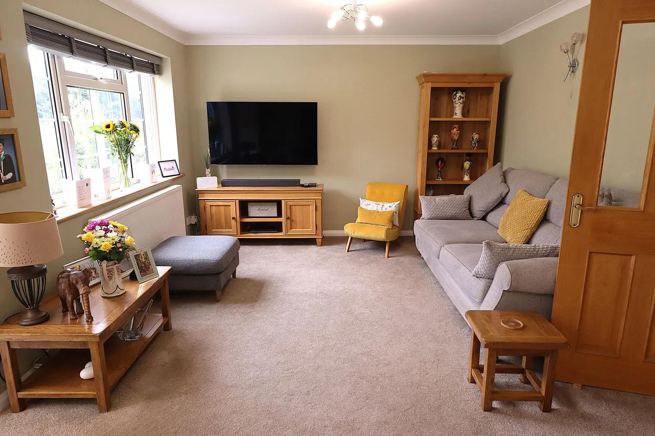 Napier Road, Rayleigh, Essex, SS6 8HH, photo 9
