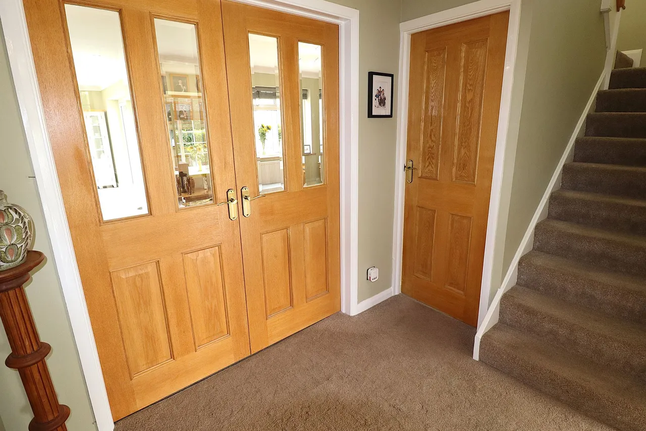 Napier Road, Rayleigh, Essex, SS6 8HH, photo 4