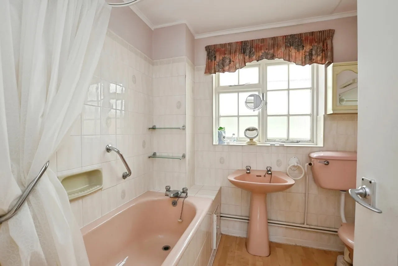 Guillards Oak, Midhurst, GU29, photo 7