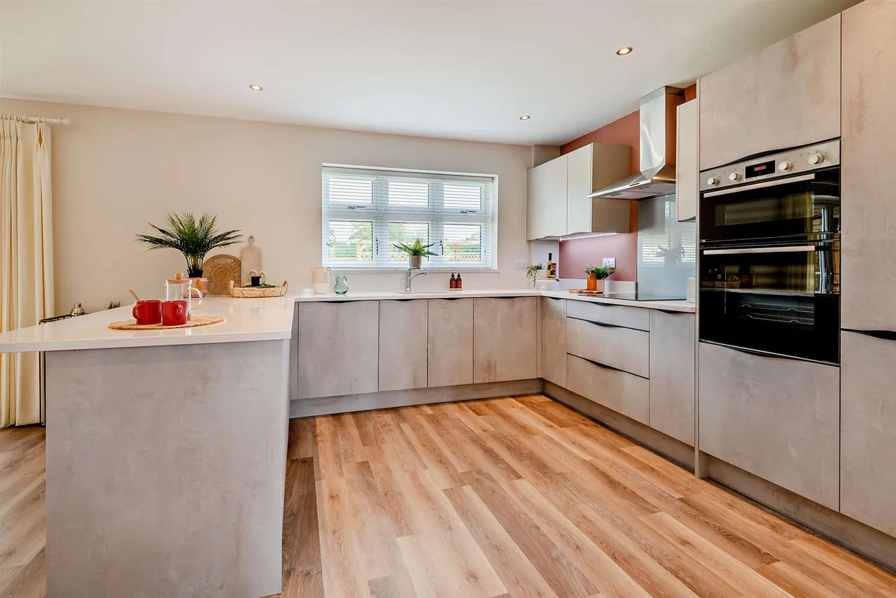 Lackham Place, Rowden Park Garden Village, SN15, photo 3