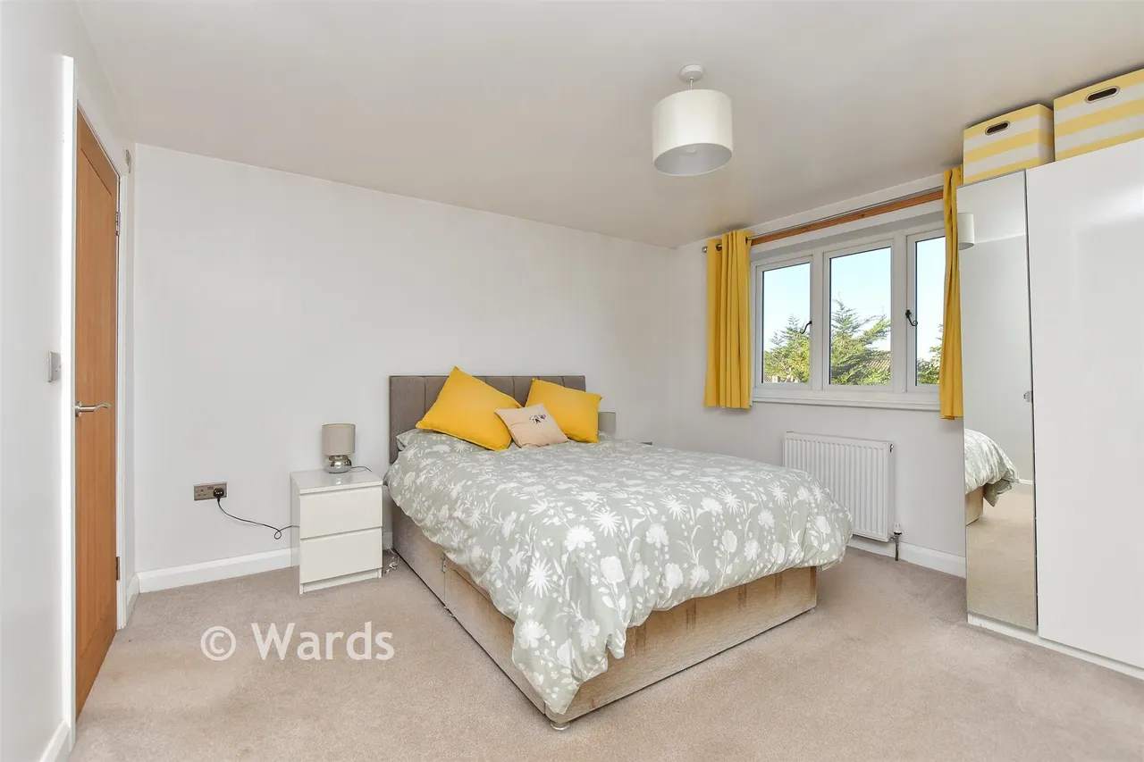 Waverley Avenue, Minster-On-Sea, ME12, photo 7