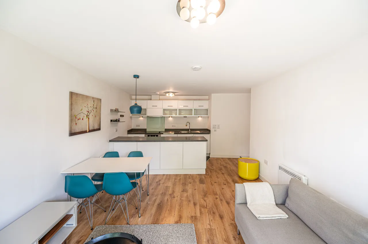 Flat 26 Arc Court, 1 Friern Barnet Road, London, photo 3