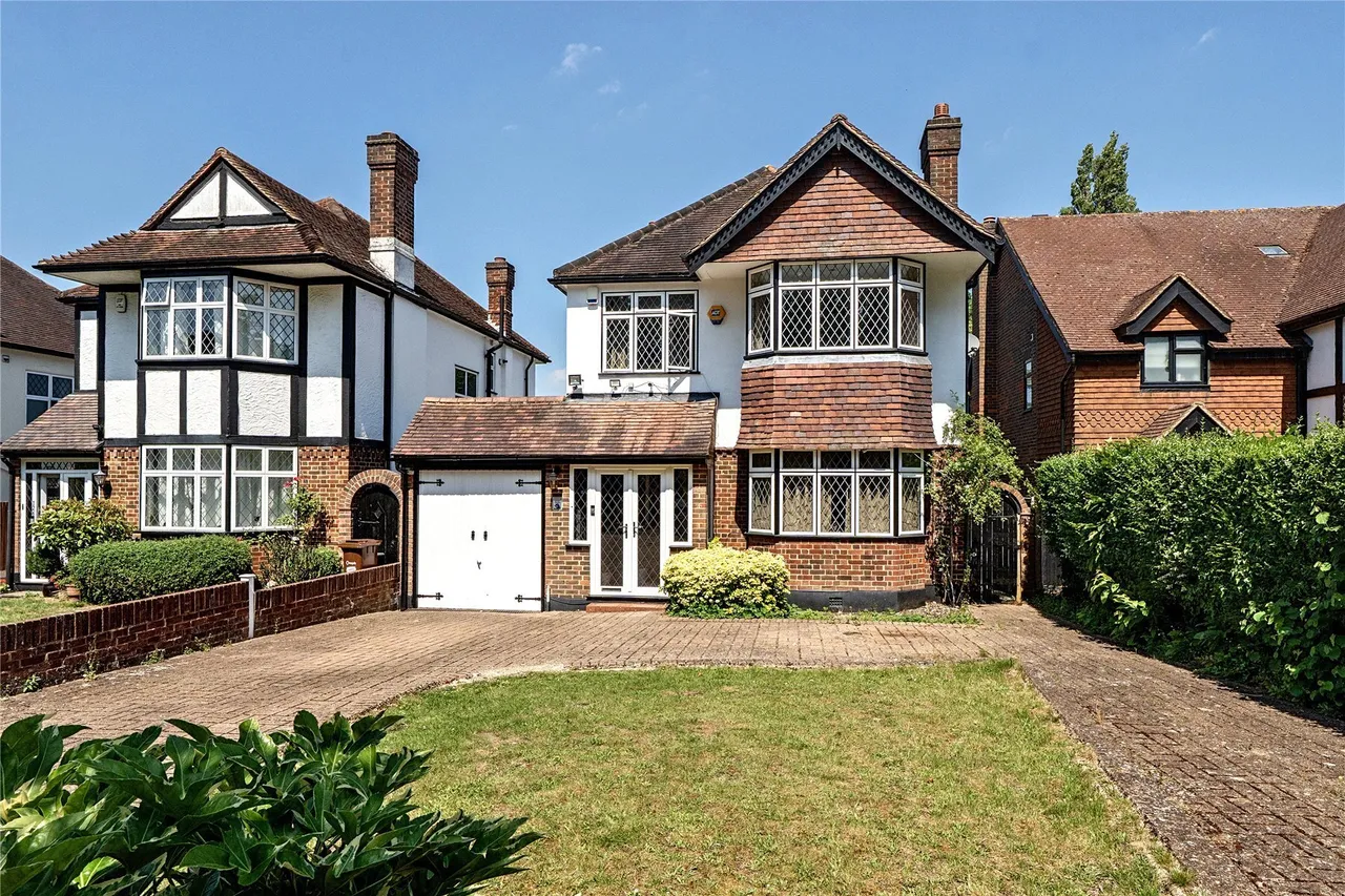 3 bed house for sale — Woodland Way, West Wickham, BR4