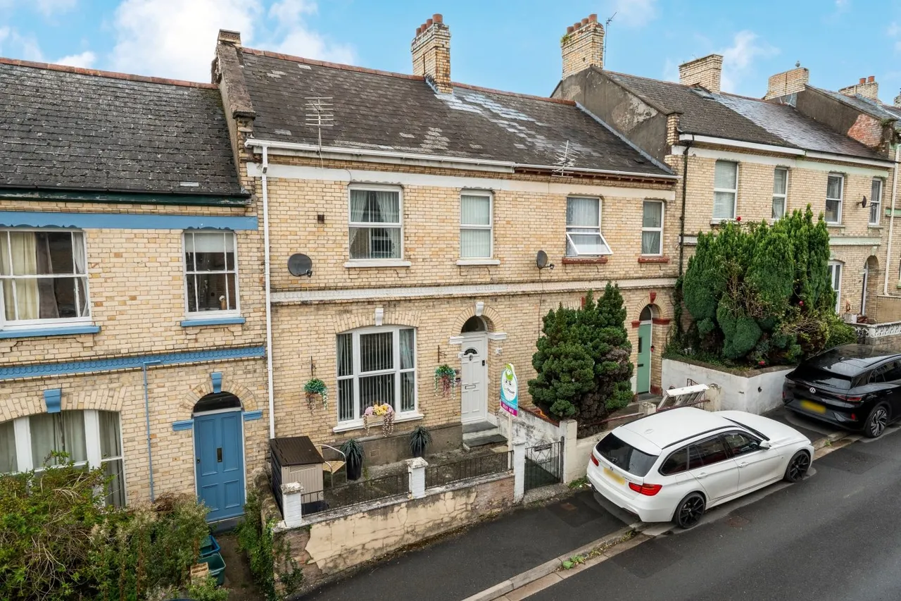 3 bed house for sale, Fort Street, Barnstaple, EX32