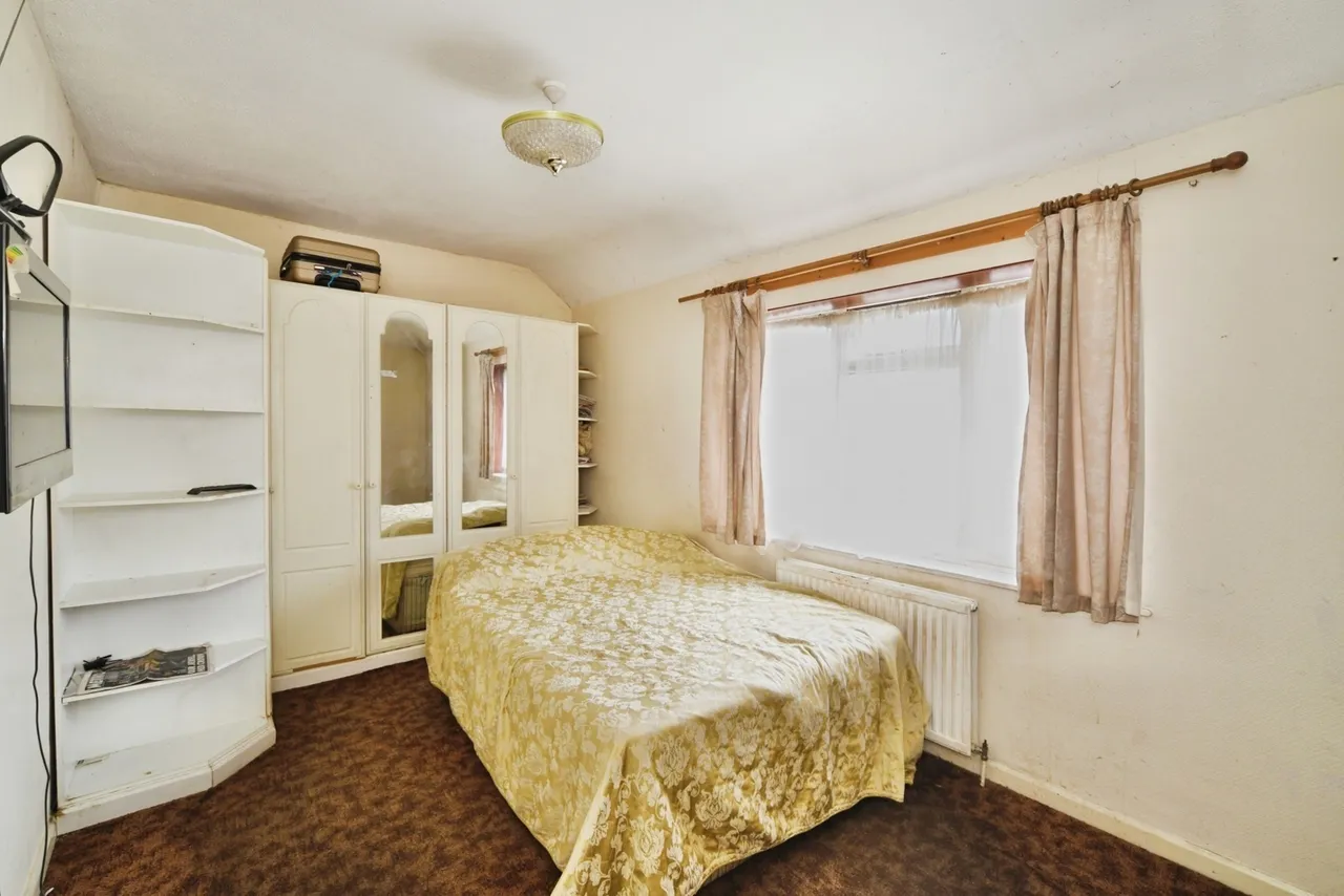 Cartwright Road, Dagenham, Essex, RM9, photo 4