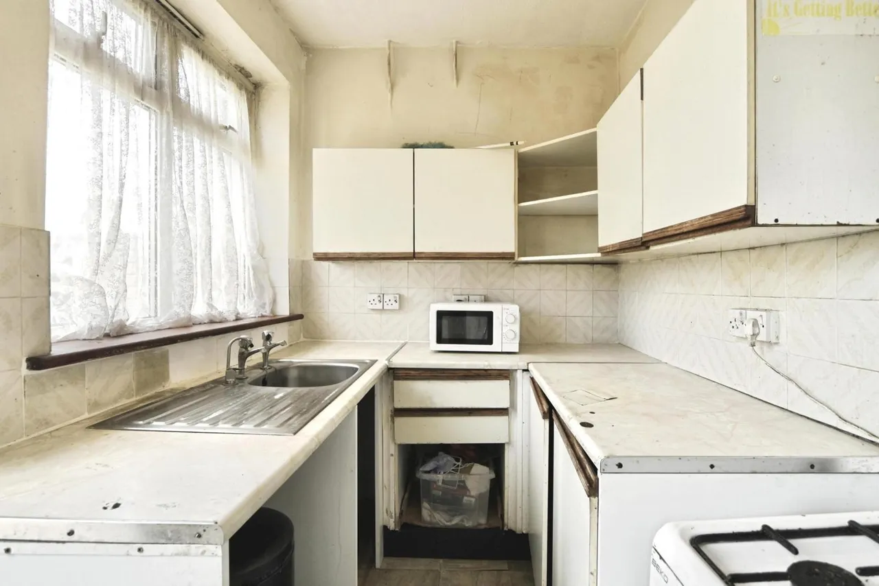 Cartwright Road, Dagenham, Essex, RM9, photo 13