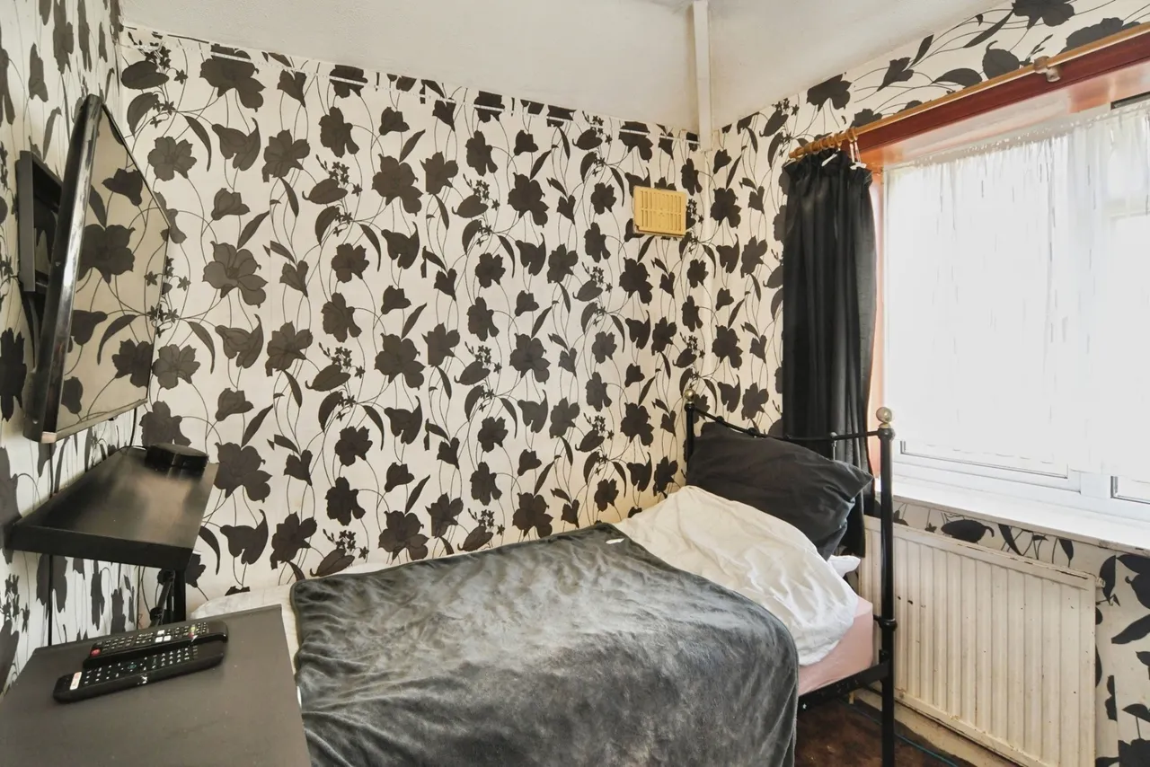 Cartwright Road, Dagenham, Essex, RM9, photo 11