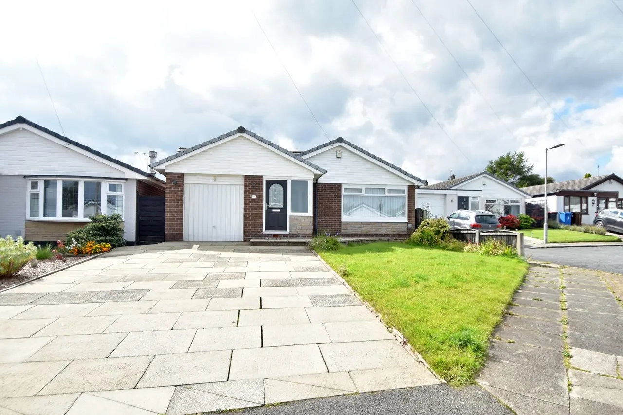 Adlington Close, Bury, Lancashire, BL8 2HS, photo 16