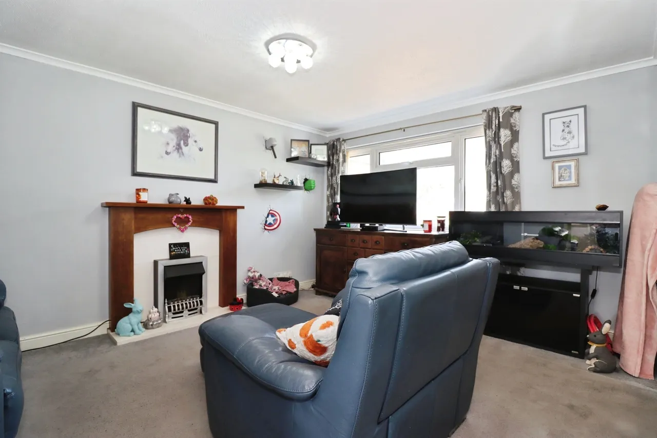 Woodmancote, Yate, BS37, photo 4