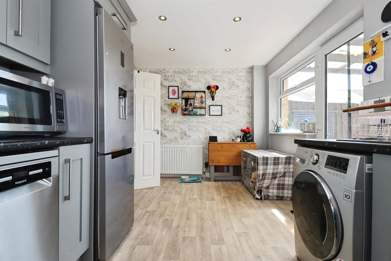 Woodmancote, Yate, BS37, photo 5