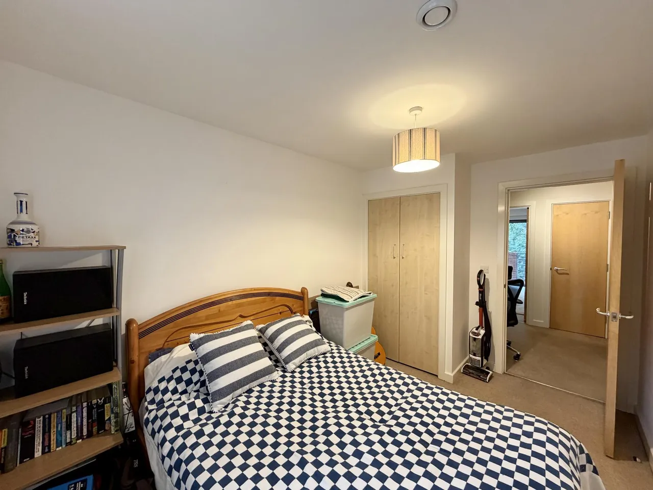 adelaide Lane, Sheffield, S3, photo 12