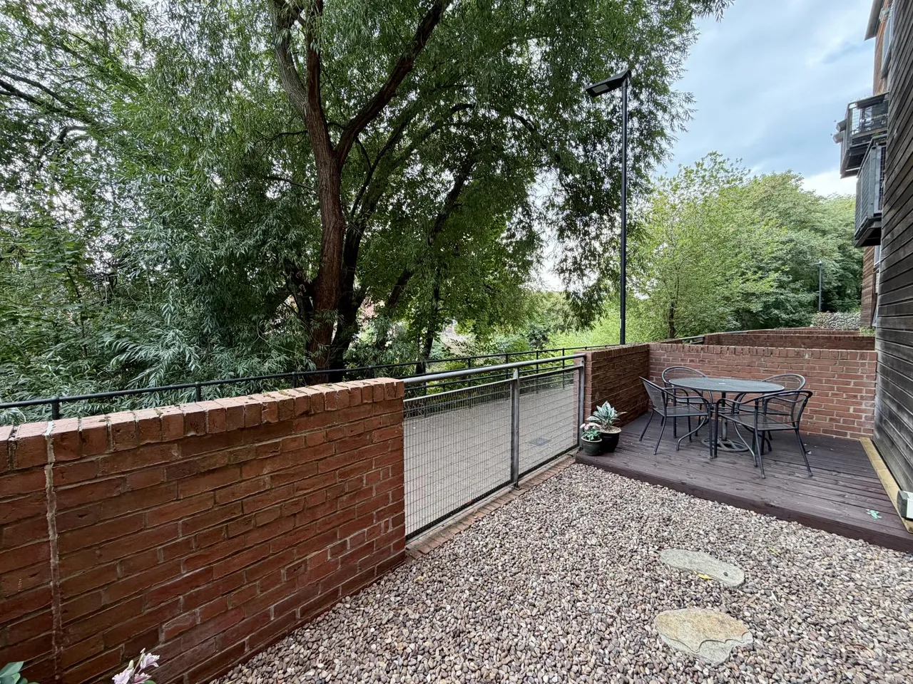 adelaide Lane, Sheffield, S3, photo 17