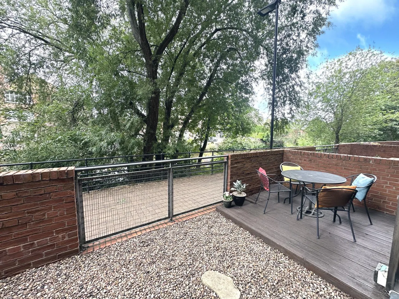 adelaide Lane, Sheffield, S3, photo 15