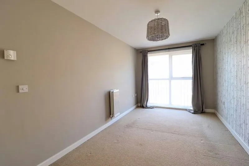 Millward Drive, Bletchley, Milton Keynes, Buckinghamshire, MK2 2BW, photo 10