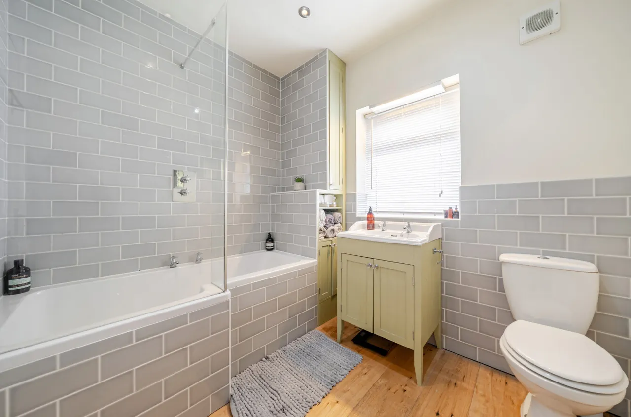 Woodland View, Calverley, LS28, photo 8