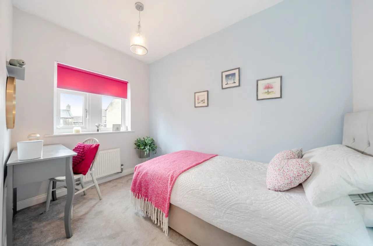 Woodland View, Calverley, LS28, photo 19