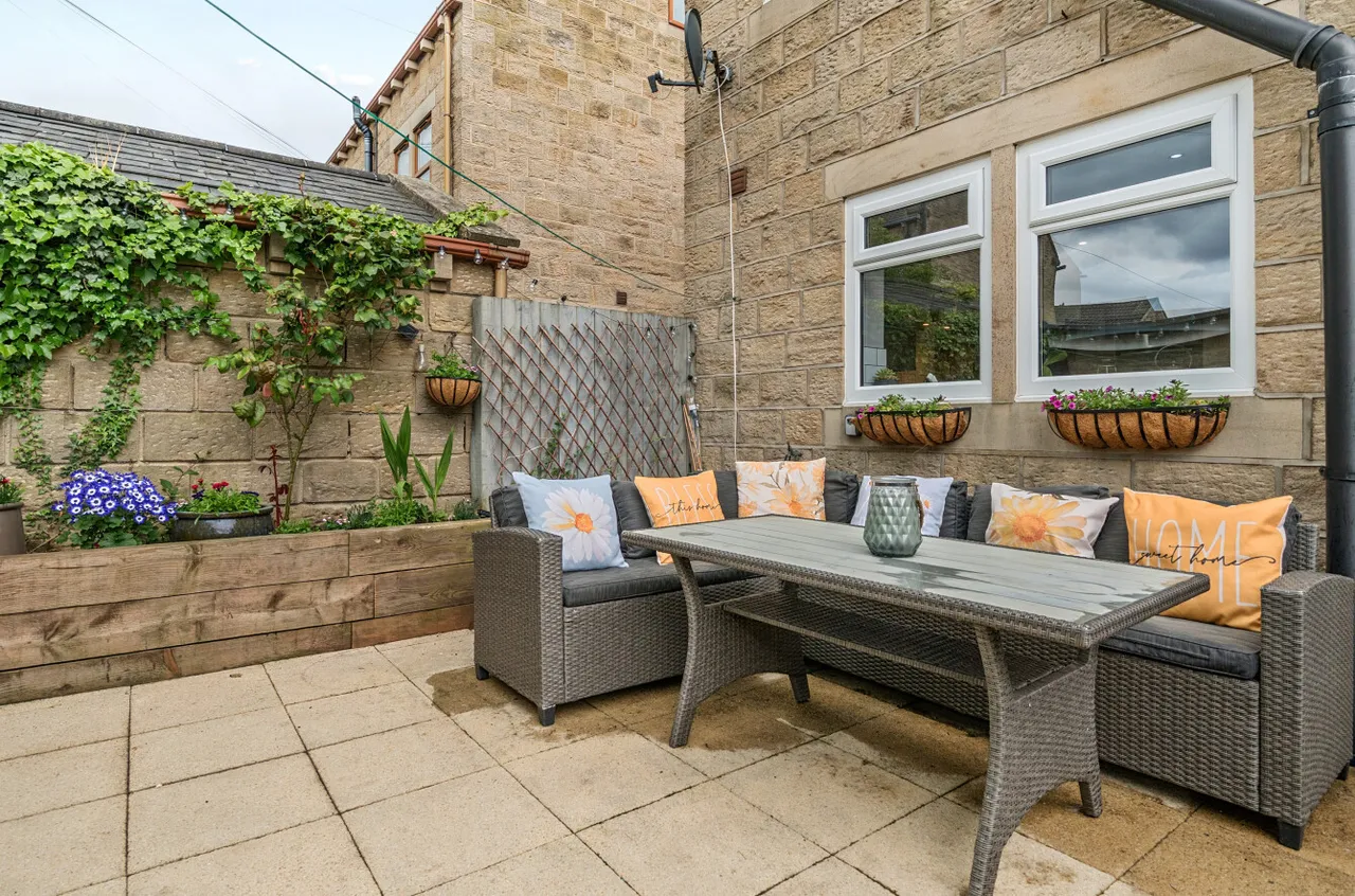 Woodland View, Calverley, LS28, photo 12
