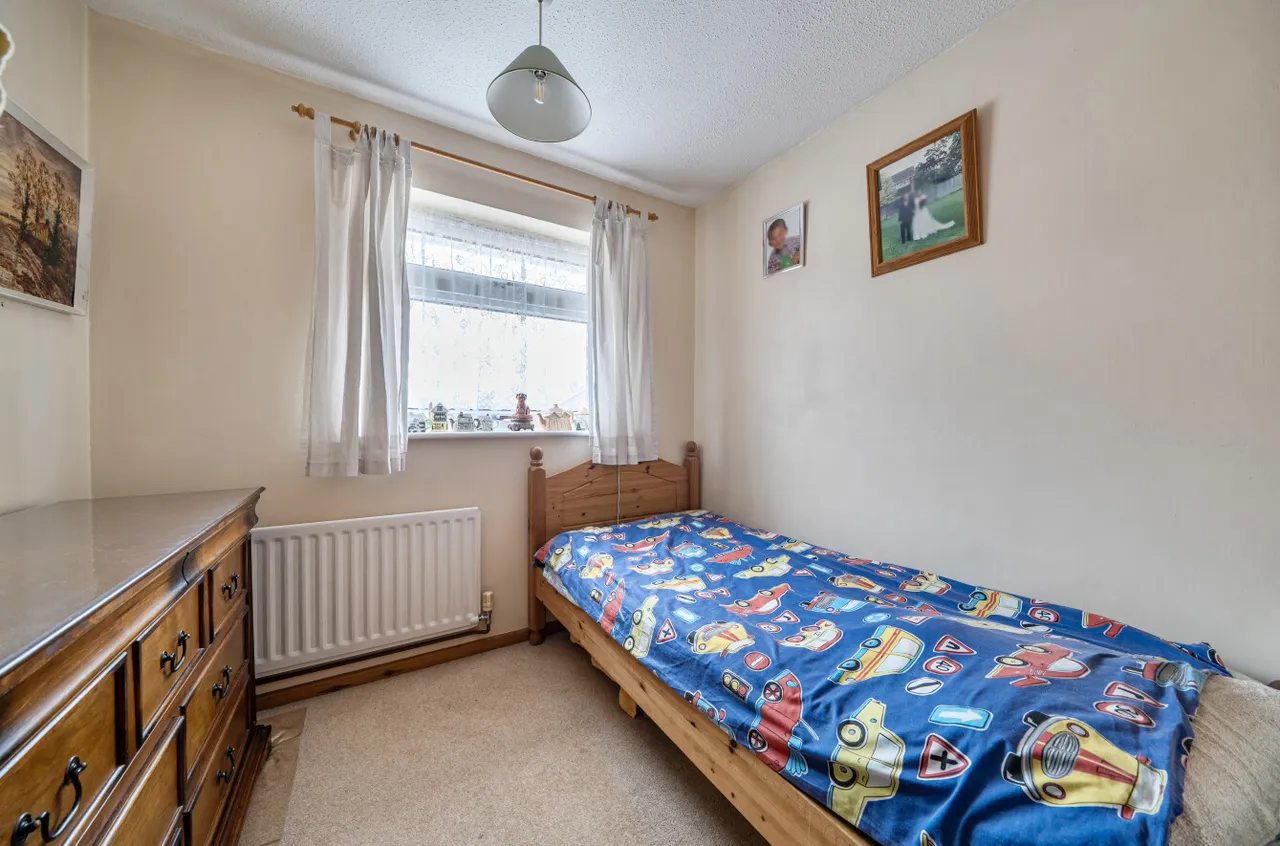 Tomlins Close, Tadley, RG26, photo 13