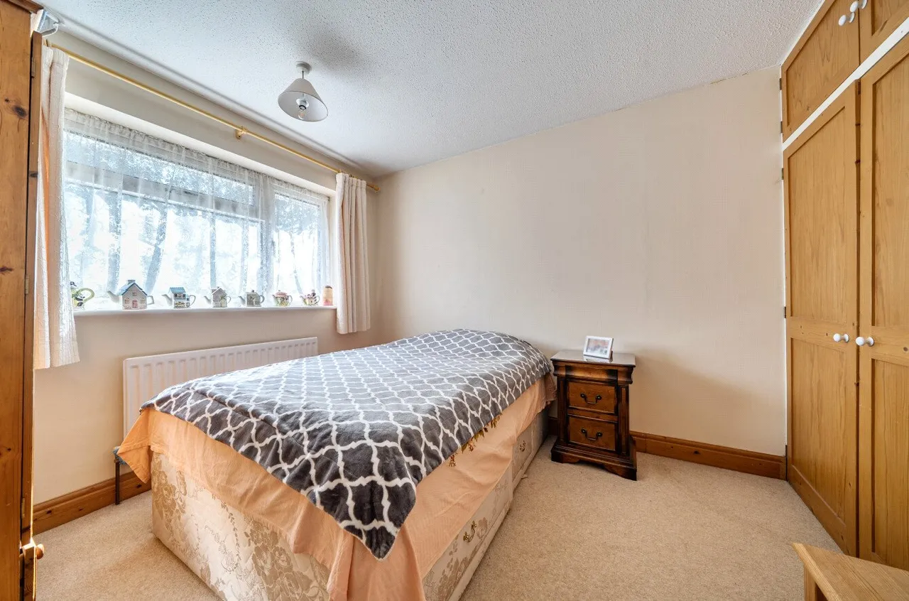 Tomlins Close, Tadley, RG26, photo 17